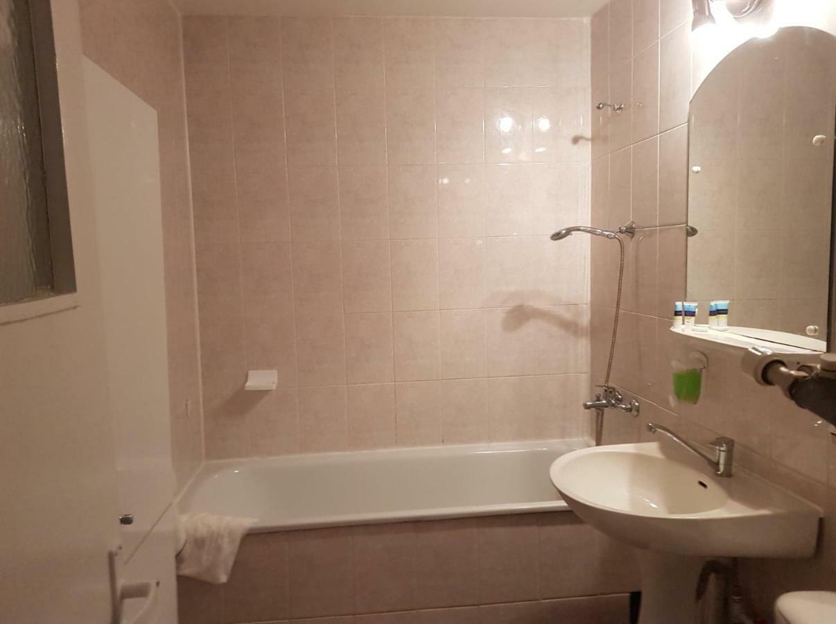 Da & Do Apartment Cluj Napoca Bagian luar foto